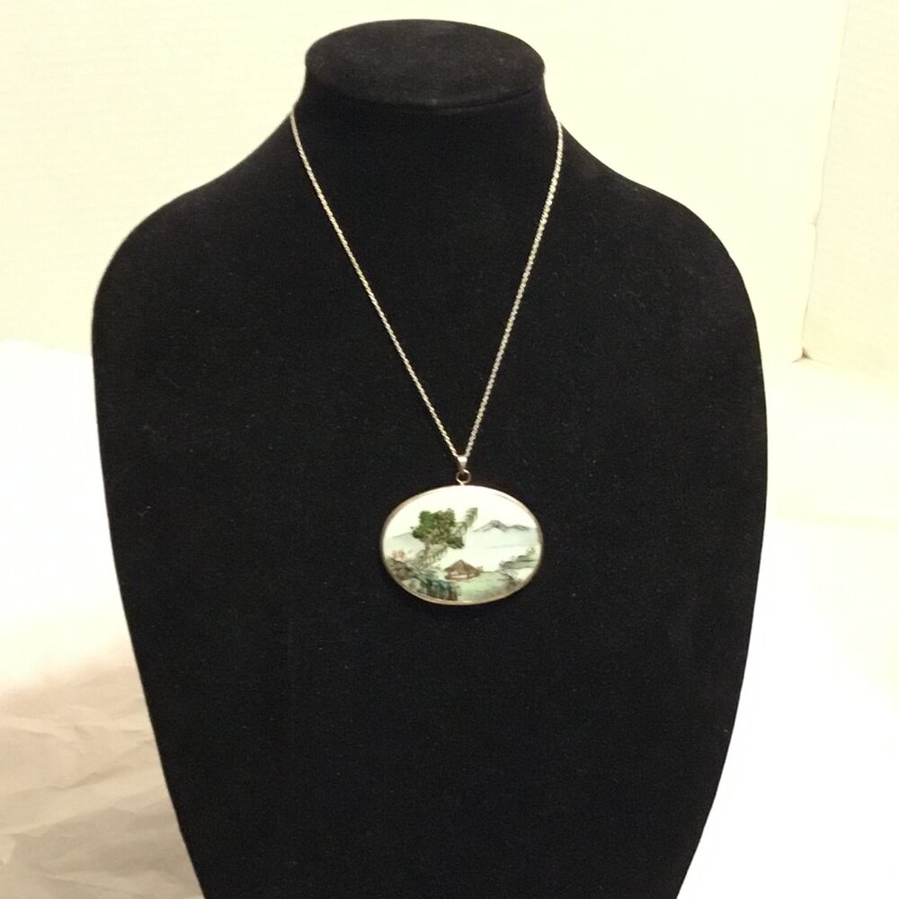 Vintage sterling silver necklace w/ hand painted Asian scene on porcelain disc